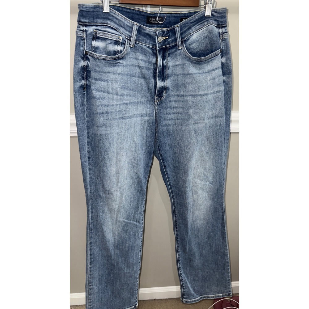 Judy Blue Womens Mid Rise Straight Leg Jeans Medium Wash Blue Denim 16W - Picture 3 of 4